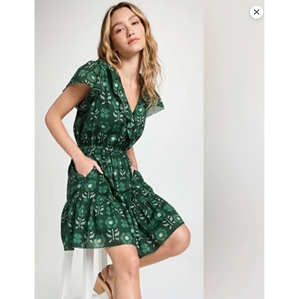 TROVATA BIRDS OF PARADIS DRESS
MARCELLA DRESS IN CLOVER PATCH
SIZE S